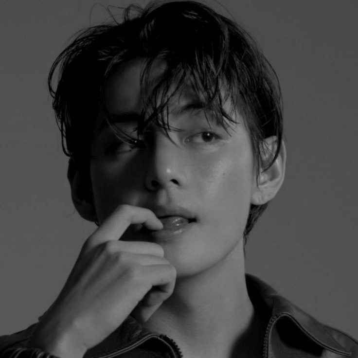 Recent activity shot of V (BTS)