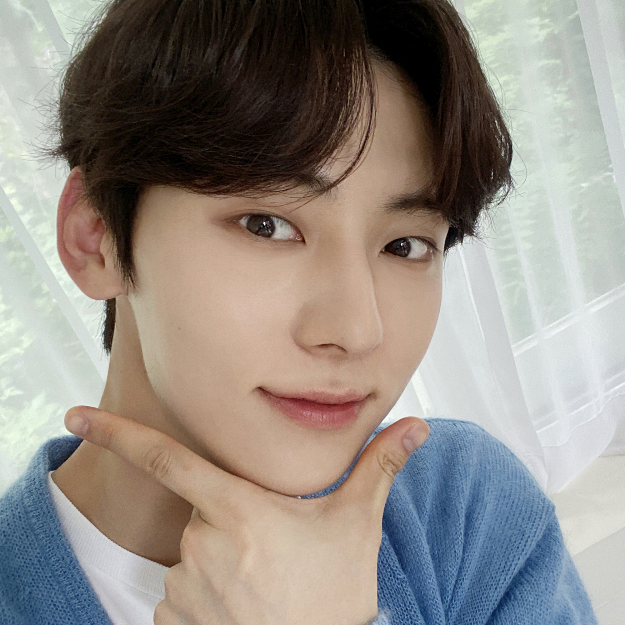 Latest photo of Hwang Minhyun