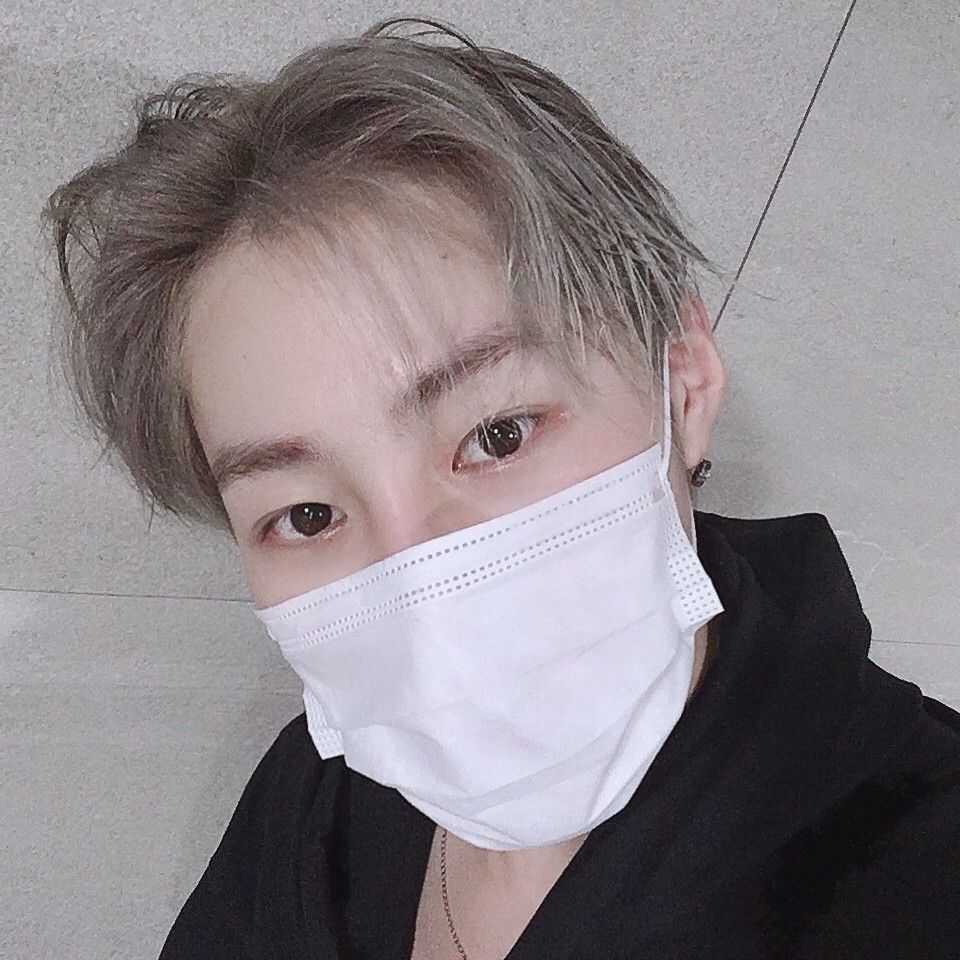 Recent activity shot of Ha Sungwoon