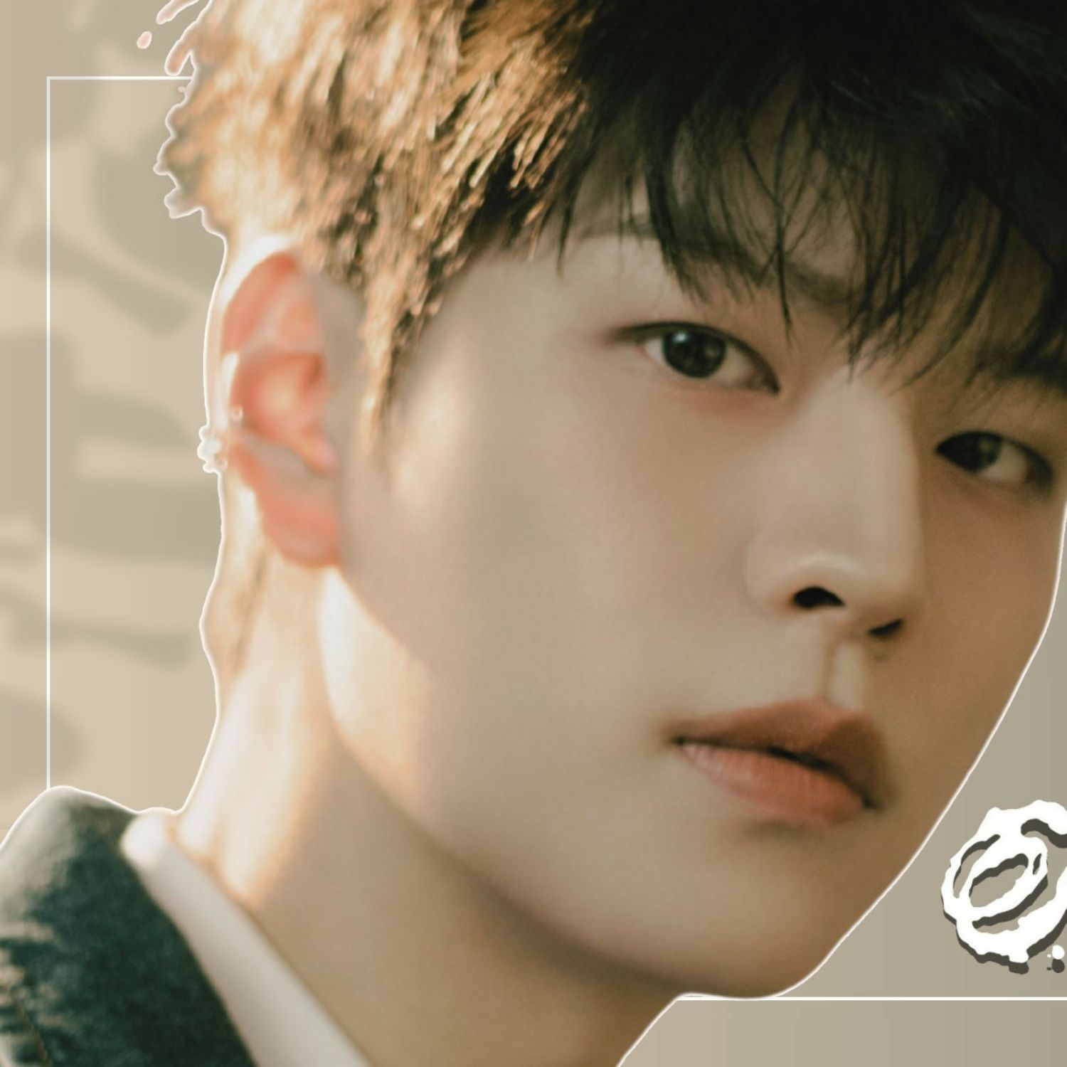 Latest photo of Seungmin (Stray Kids)