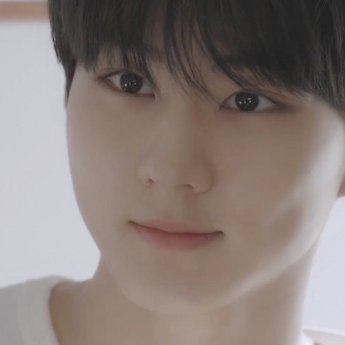 Latest photo of Jungwon (ENHYPEN)