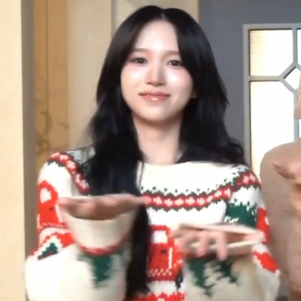 A moment captured by Mina (TWICE)'s fan