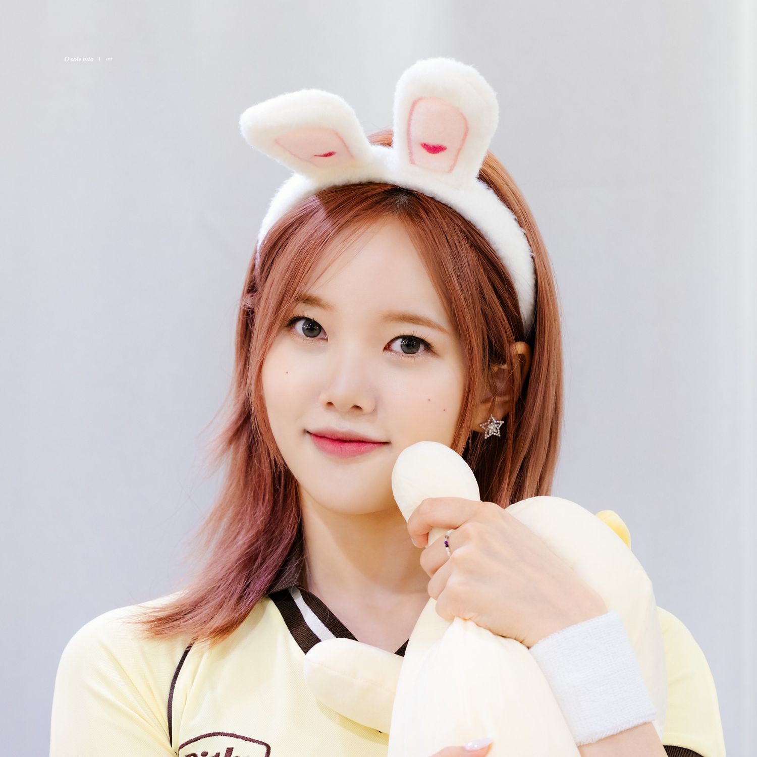 Behind-the-scenes cut of Lee Soojin (Weeekly)