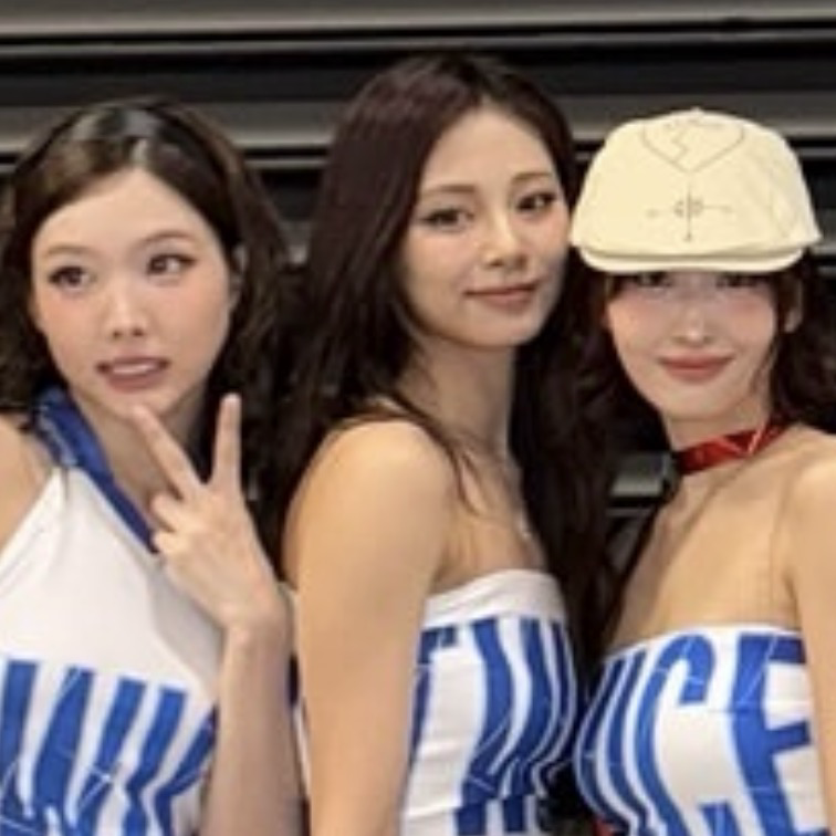 쯔위 (TWICE)의 최신 사진