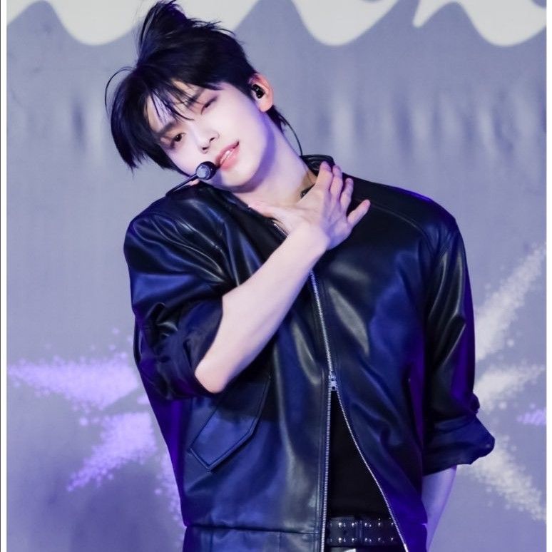 Latest photo of Soobin (TOMORROW X TOGETHER)