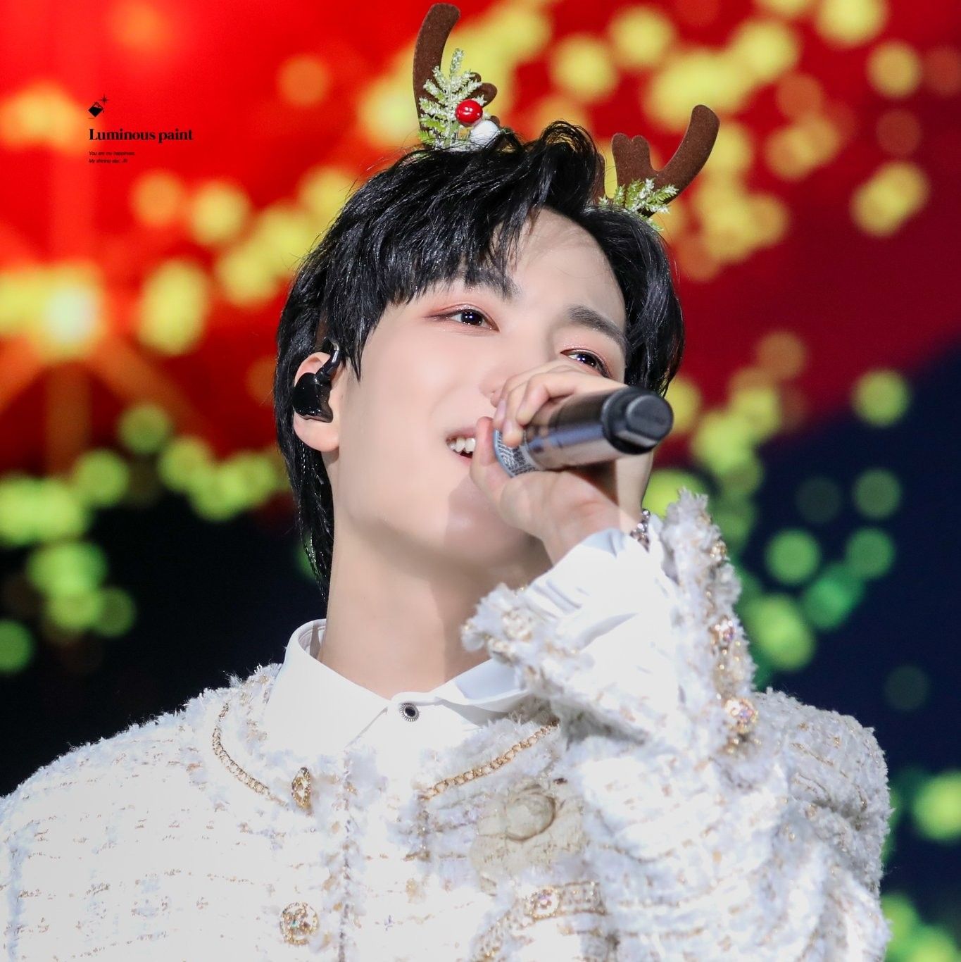 Behind-the-scenes cut of Kim Jonghyeon