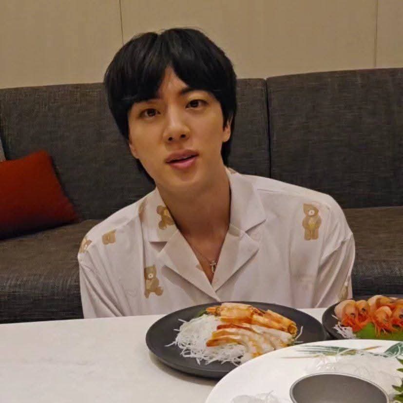 Behind-the-scenes cut of Jin (BTS)