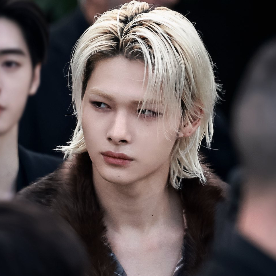 NI-KI (ENHYPEN)的最新照片