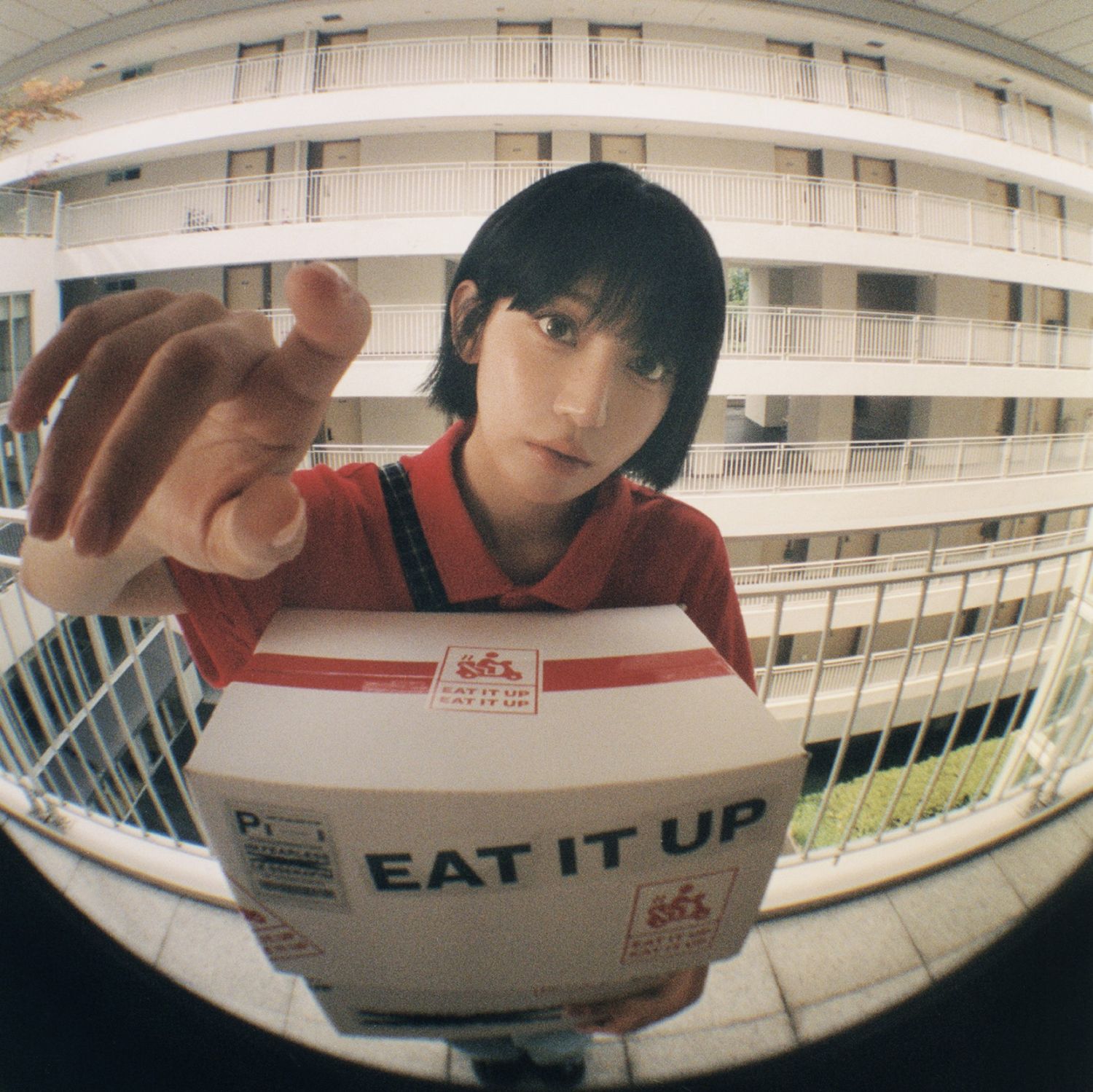 宮脇咲良 (LE SSERAFIM)的幕后花絮