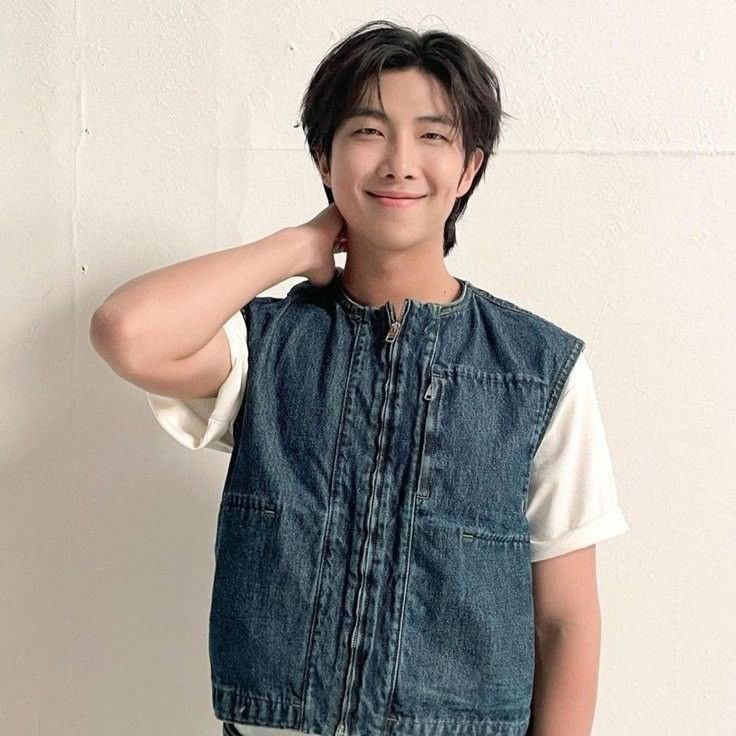 Behind-the-scenes cut of BTS