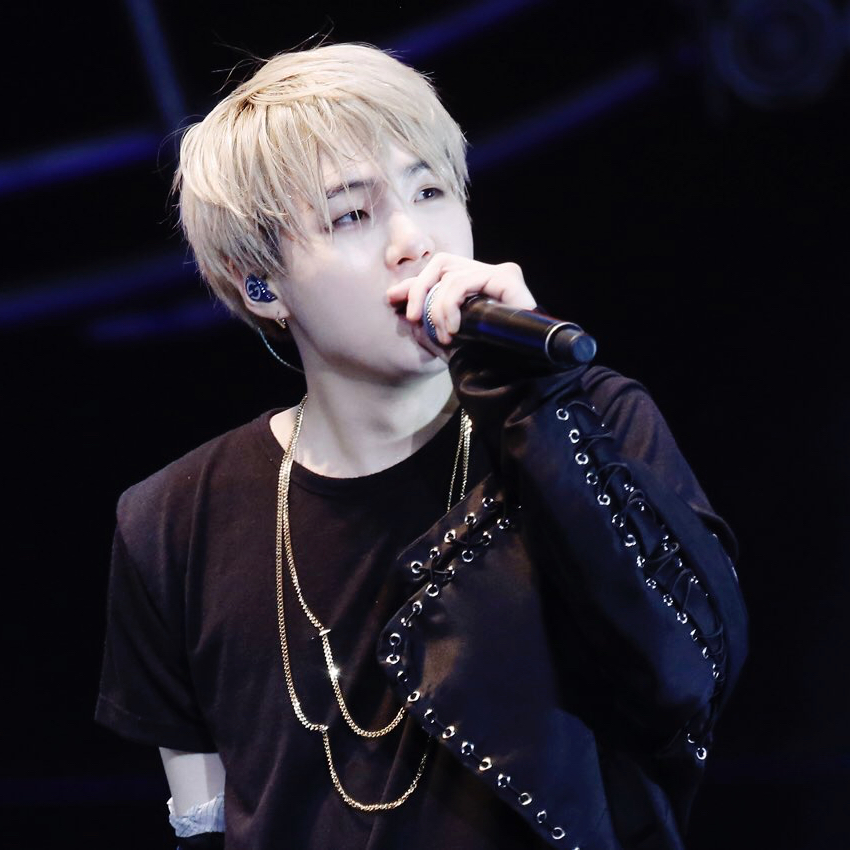 Behind-the-scenes cut of SUGA (BTS)