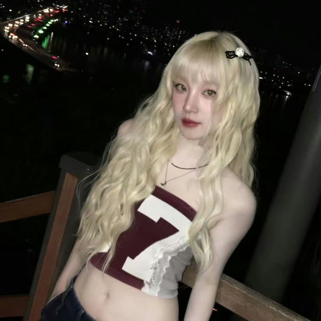 Latest photo of Yuqi (i-dle)