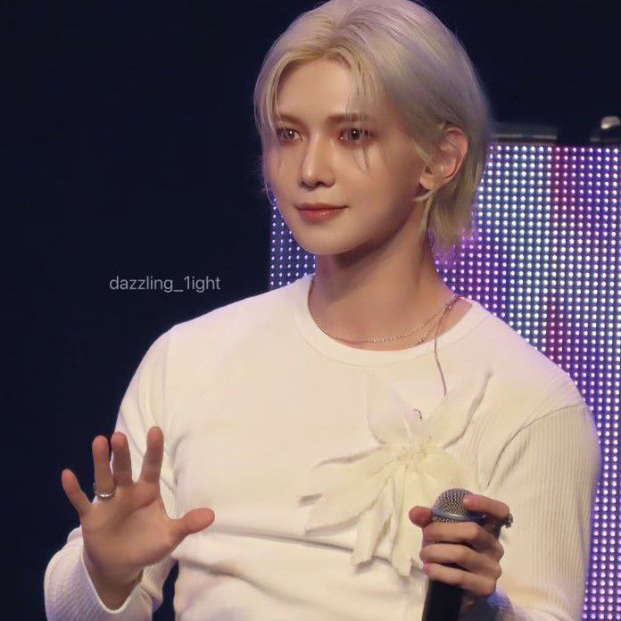 Recent activity shot of Yeosang (ATEEZ)