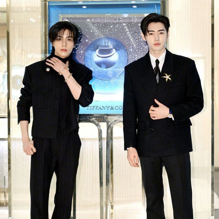 ENHYPEN의 최신 사진