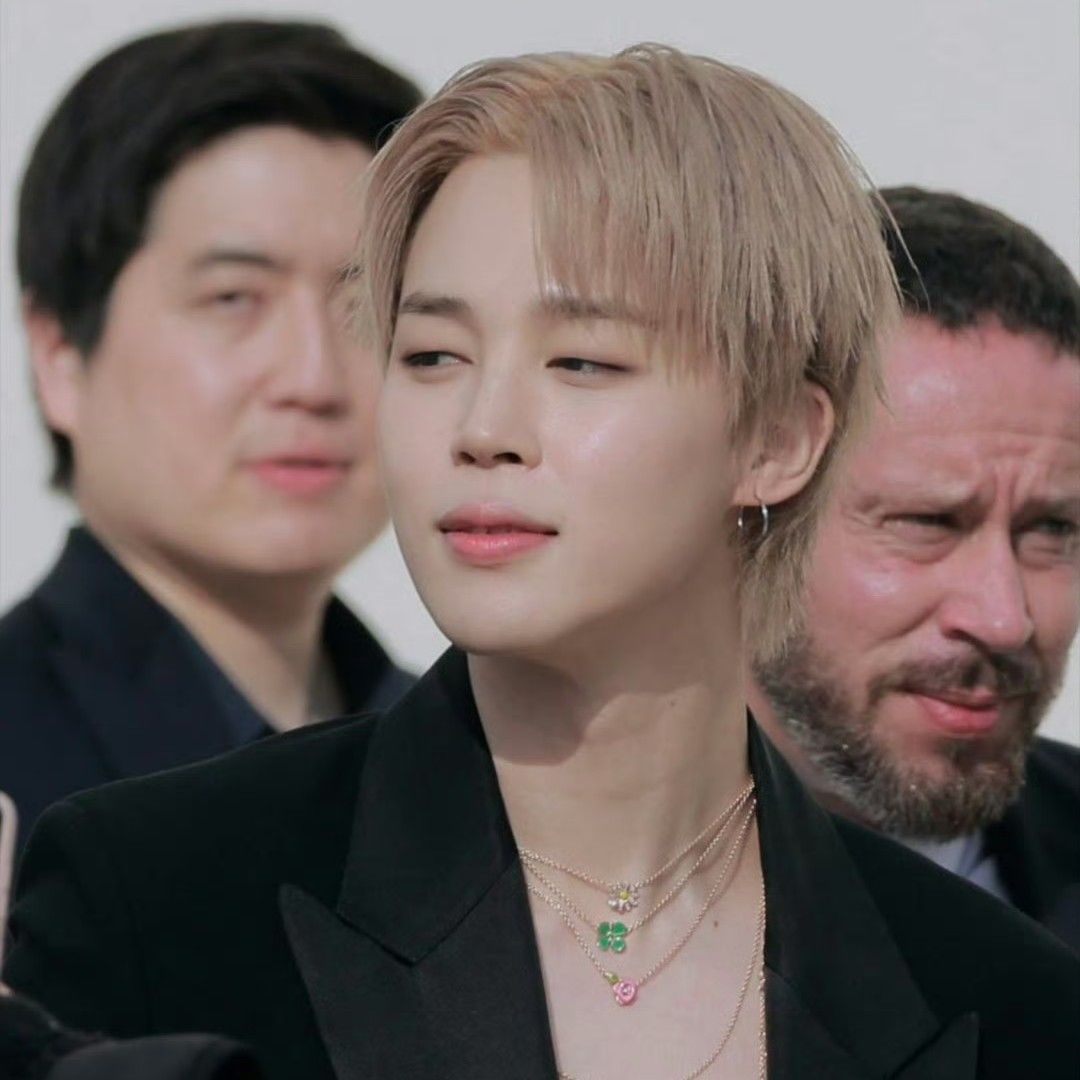 智旻 (防彈少年團)的最新照片