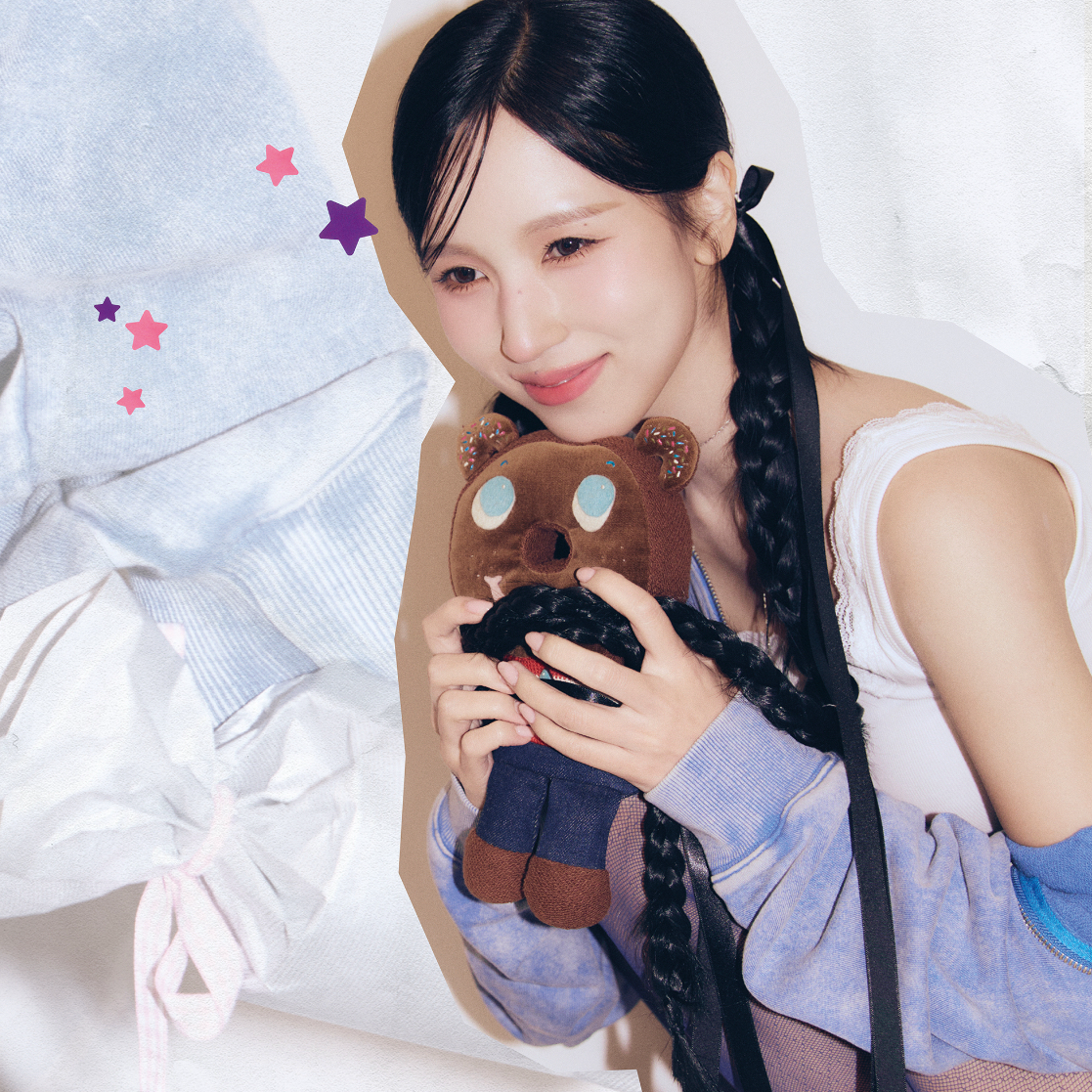 Recent activity shot of Mina (TWICE)