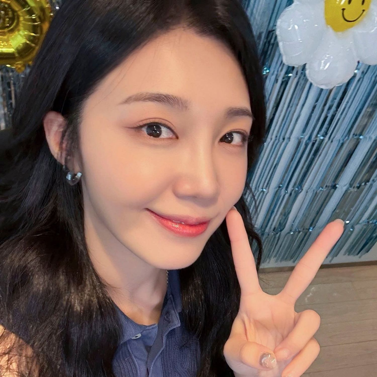 Foto aktivitas terbaru Jeong Eunji (Apink)