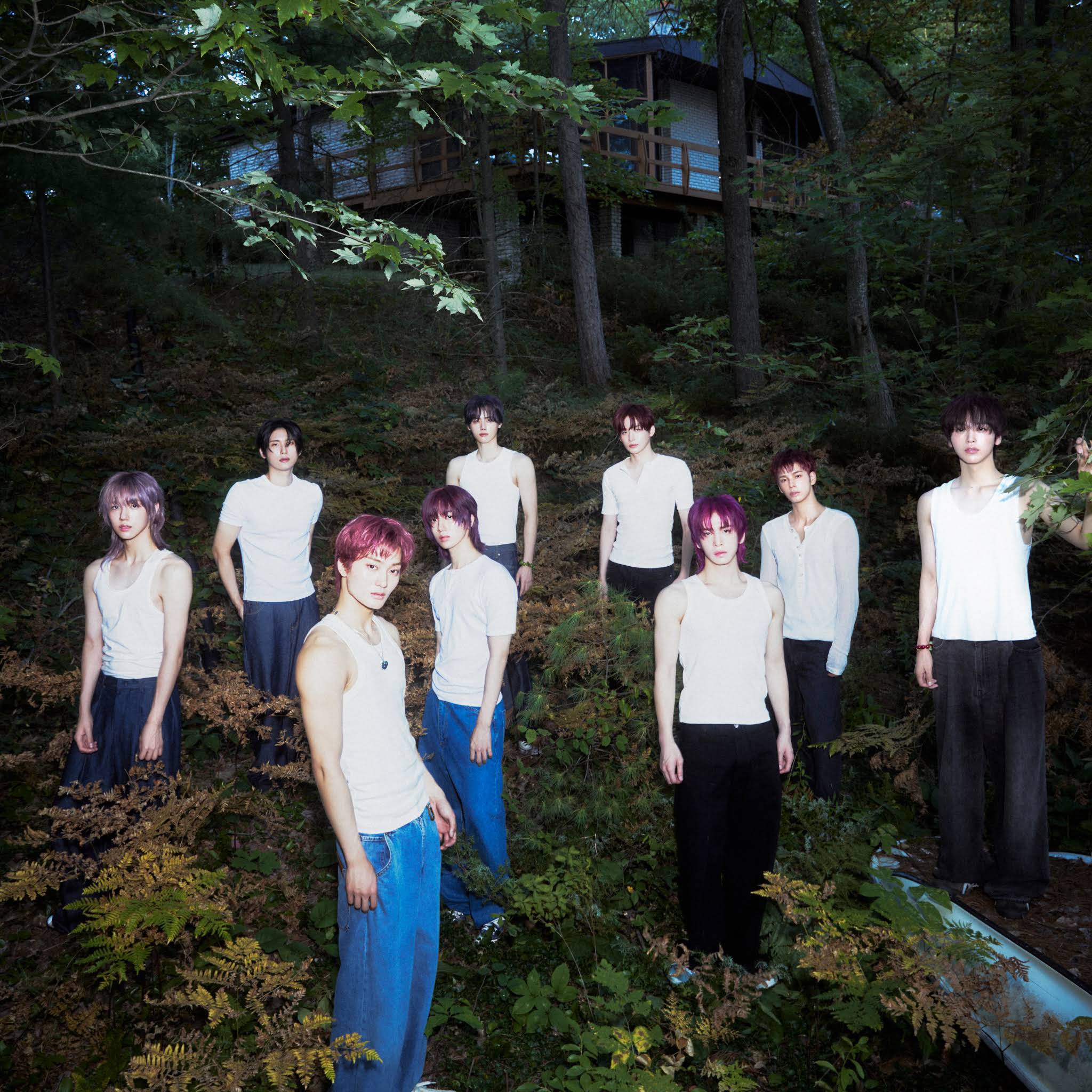 Behind-the-scenes cut of CRAVITY