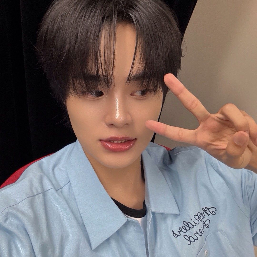 Behind-the-scenes cut of Lee Daehwi (AB6IX)