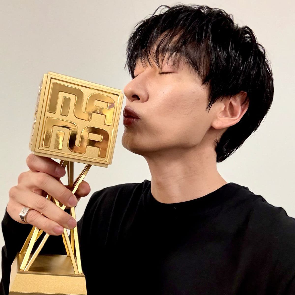 Behind-the-scenes cut of Eunhyuk (Super Junior)