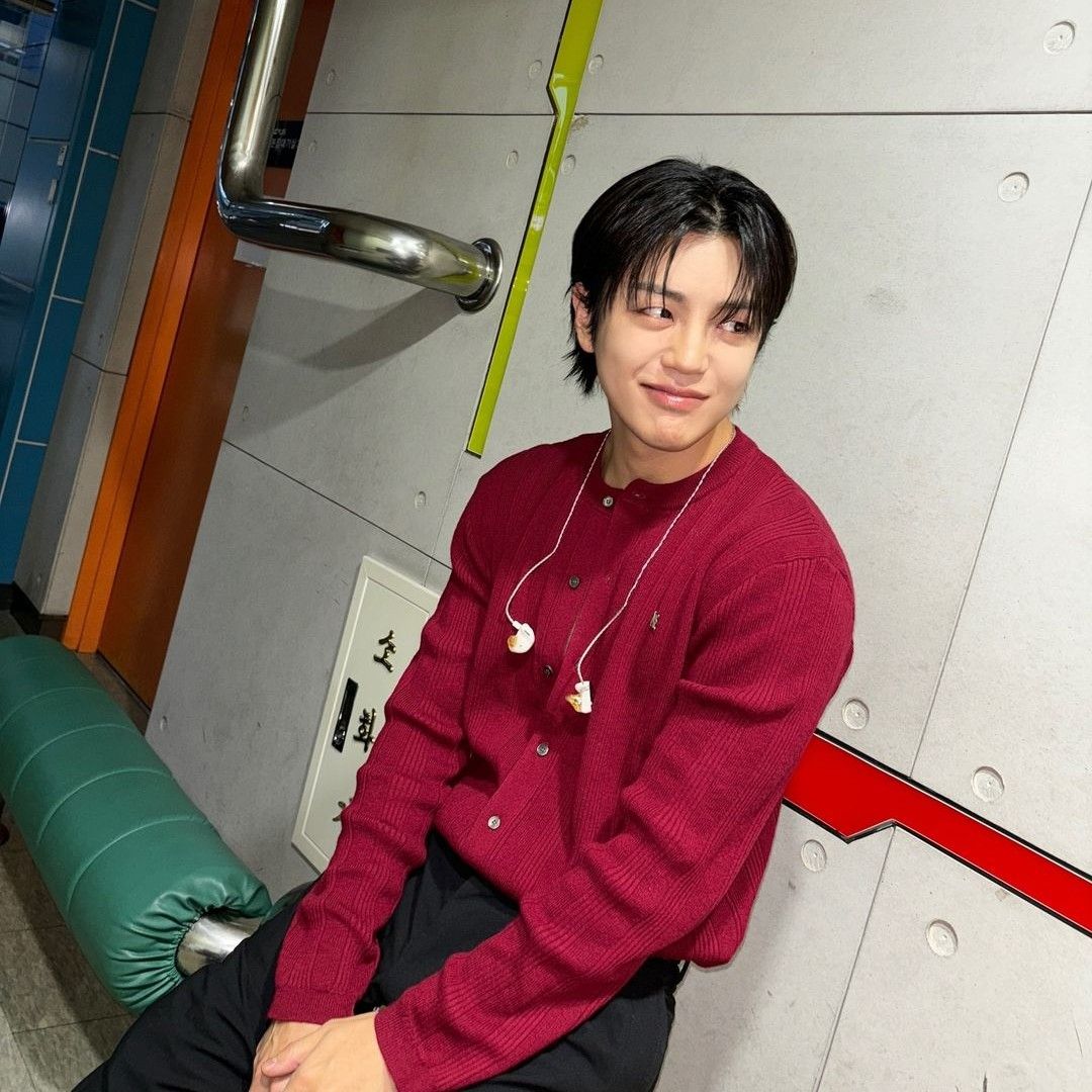 Latest photo of Donghun (A.C.E)