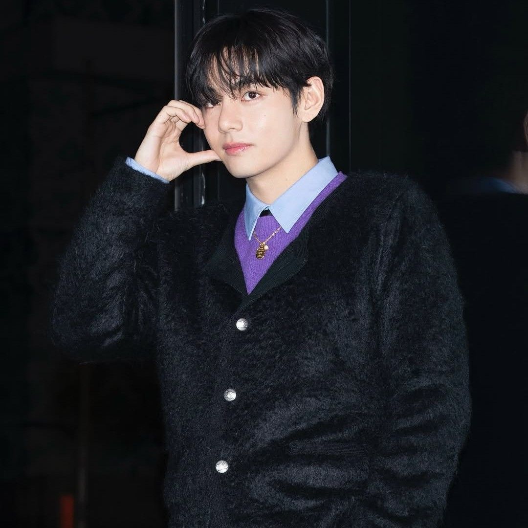 Recent activity shot of V (BTS)