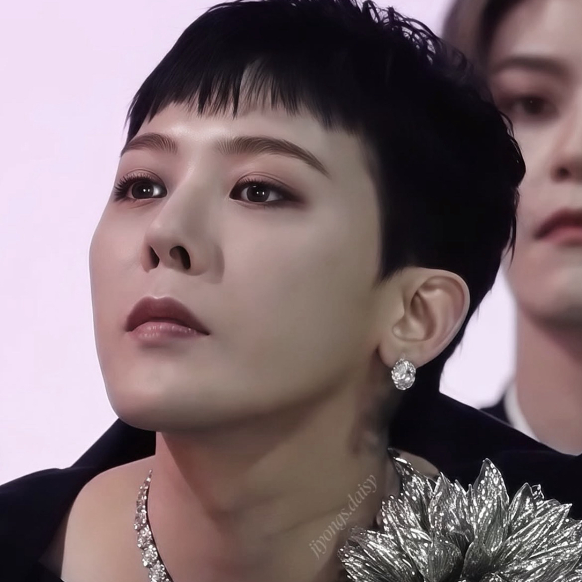 A moment captured by G-DRAGON (BIGBANG)'s fan