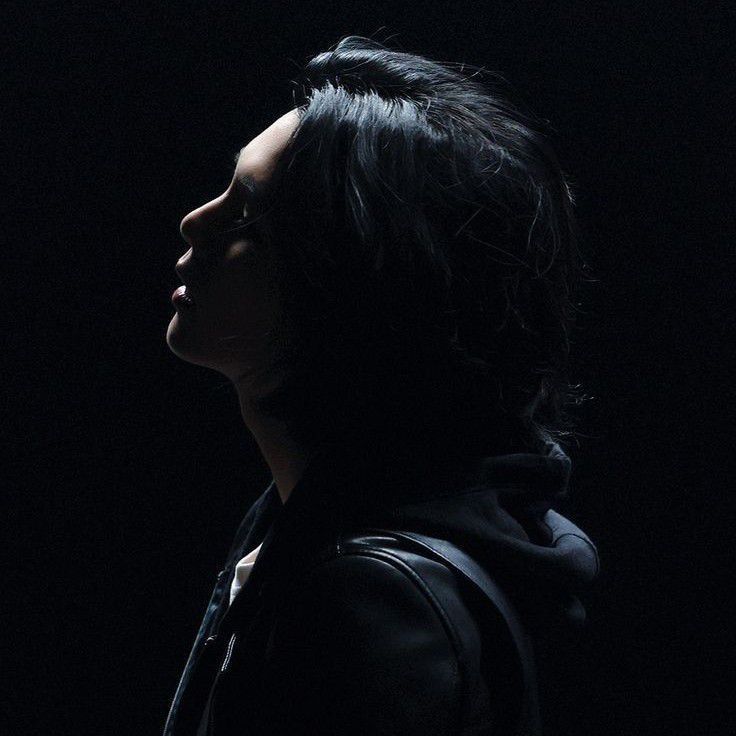 Foto aktivitas terbaru SUGA (BTS)