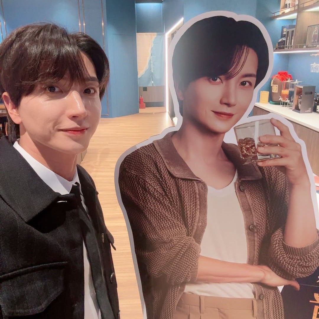 Recent activity shot of Leeteuk (Super Junior)