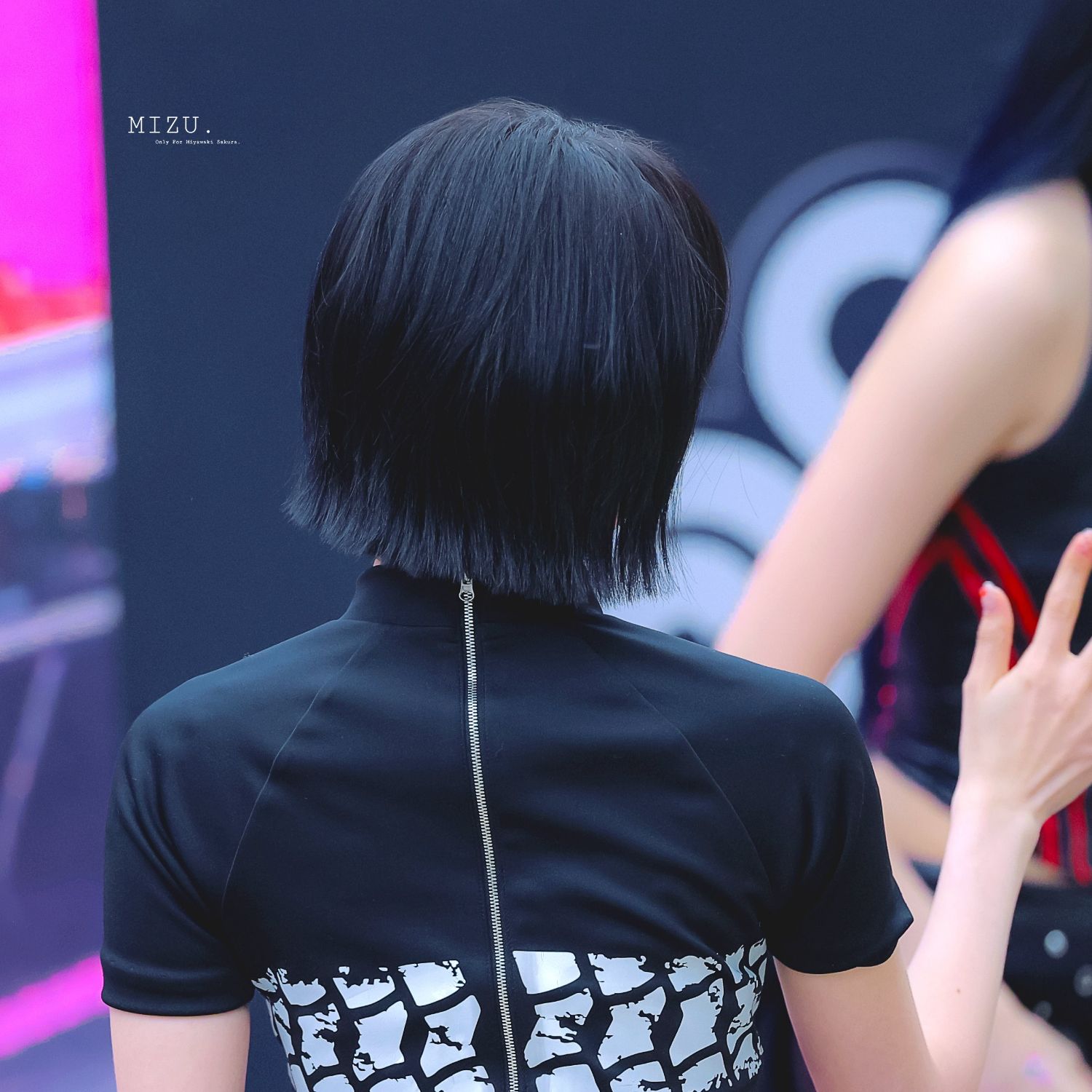 Recent activity shot of Sakura (LE SSERAFIM)