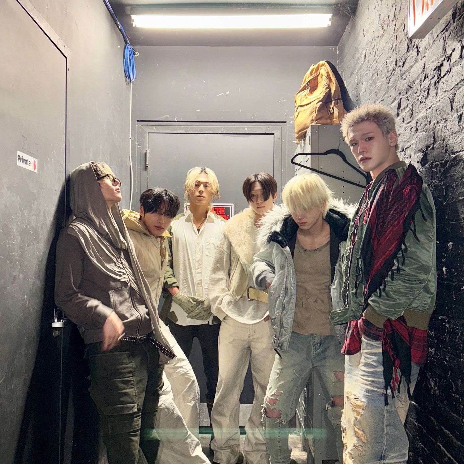 Foto aktivitas terbaru JUST B