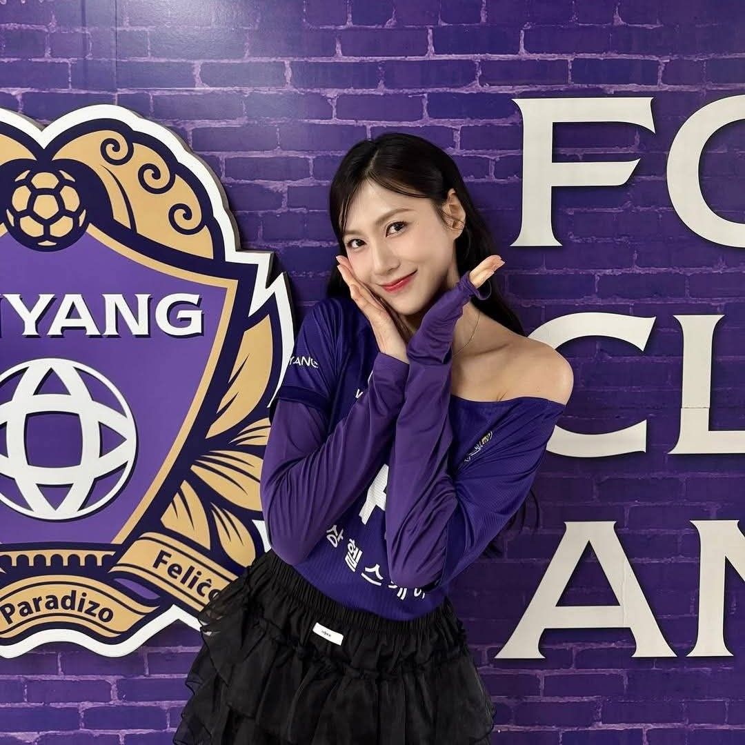 A moment captured by Oh Hayoung (Apink)'s fan