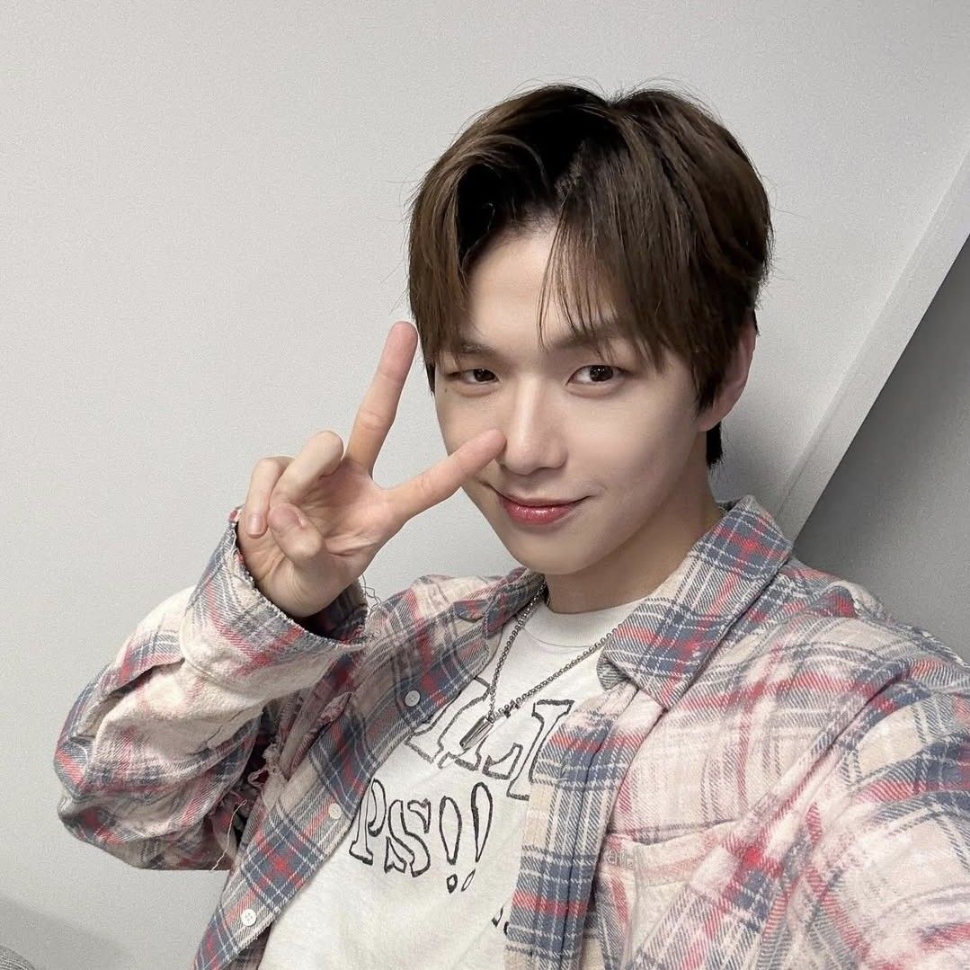 강다니엘의 비하인드 컷