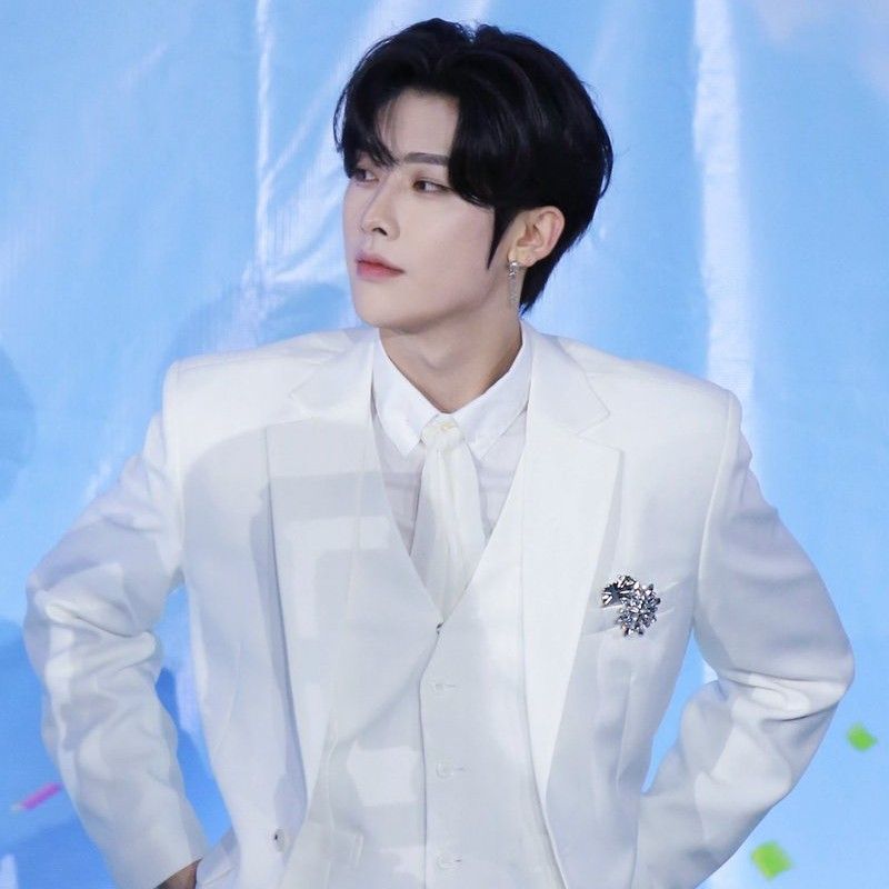 리키 (제로베이스원) 최근 활동샷