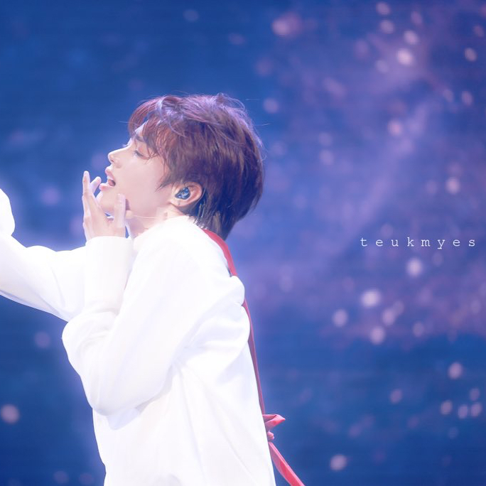Foto aktivitas terbaru Hanbin (TEMPEST)