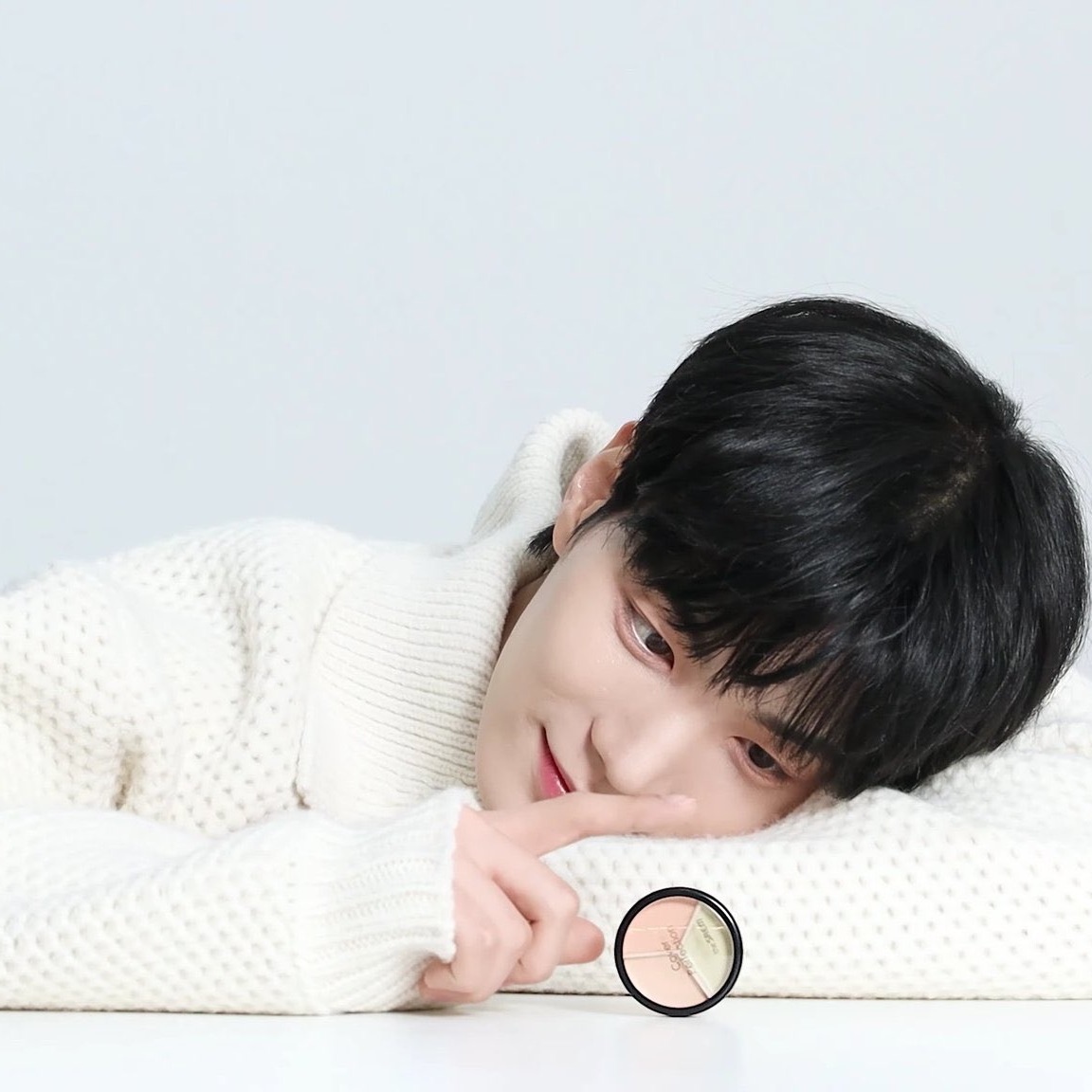 Recent activity shot of Kim Jonghyeon
