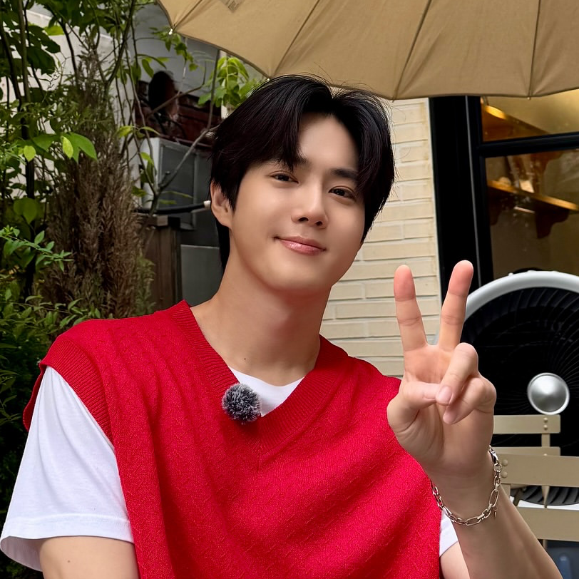 Behind-the-scenes cut of Suho (EXO)