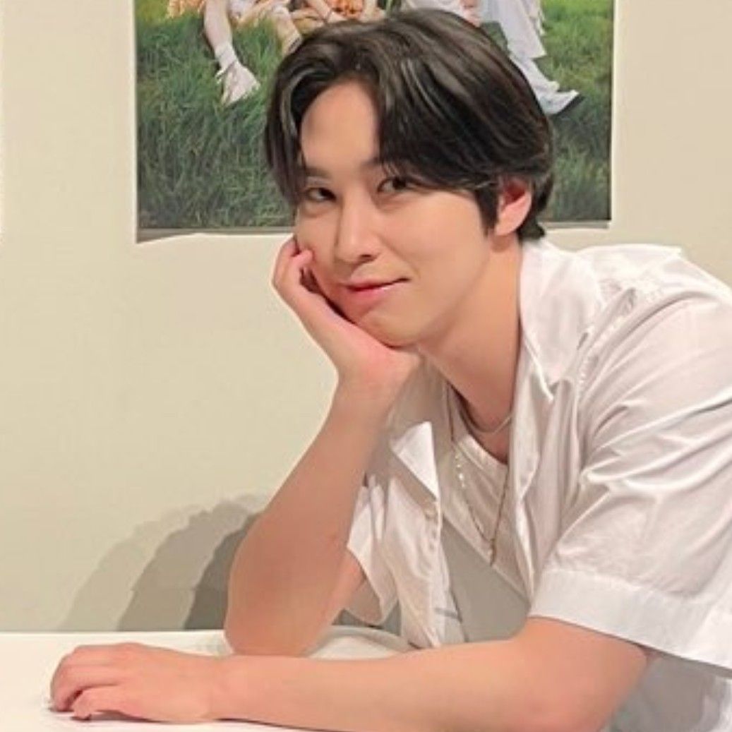 A moment captured by Shinwon (PENTAGON)'s fan