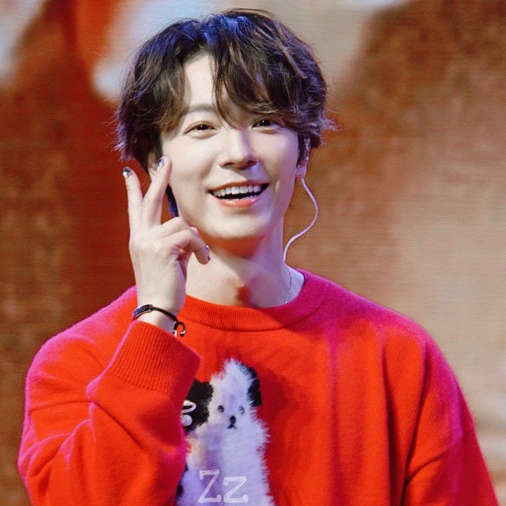 Behind-the-scenes cut of Donghae (Super Junior)