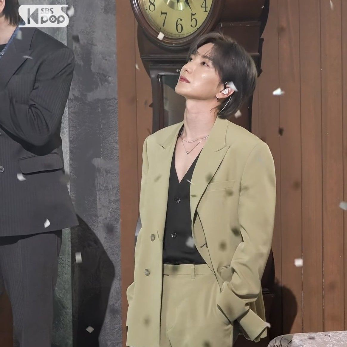 Recent activity shot of Leeteuk (Super Junior)