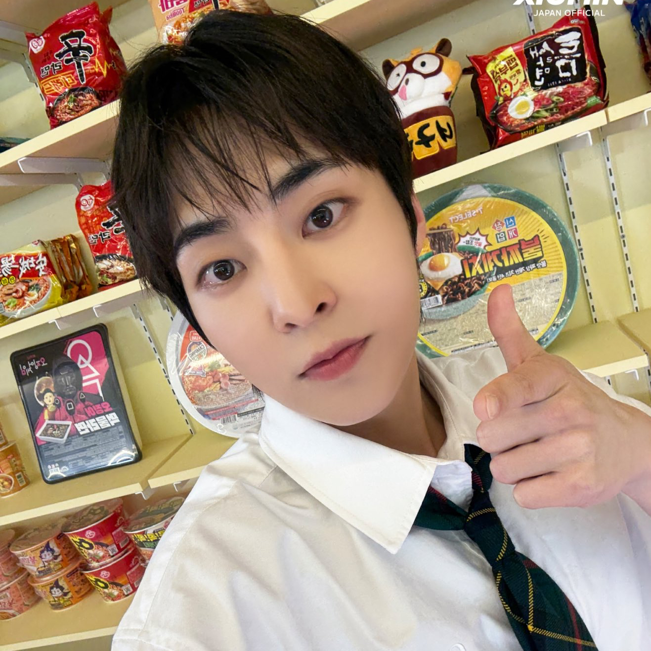 시우민 (EXO)의 비하인드 컷