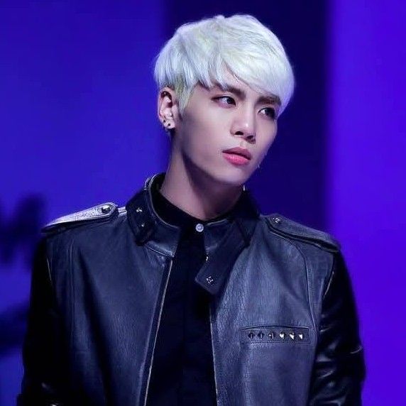 A moment captured by Jonghyun (SHINee)'s fan