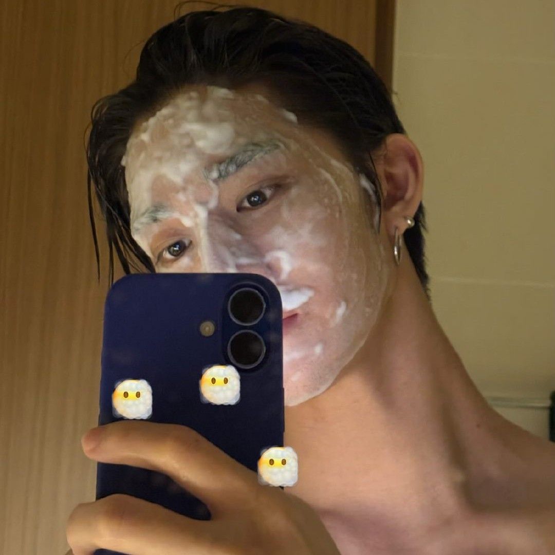 A moment captured by Bae Jinyoung's fan