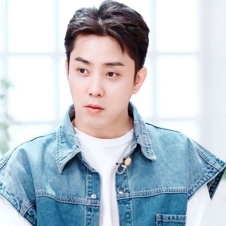 Recent activity shot of Eun Jiwon (SECHSKIES)
