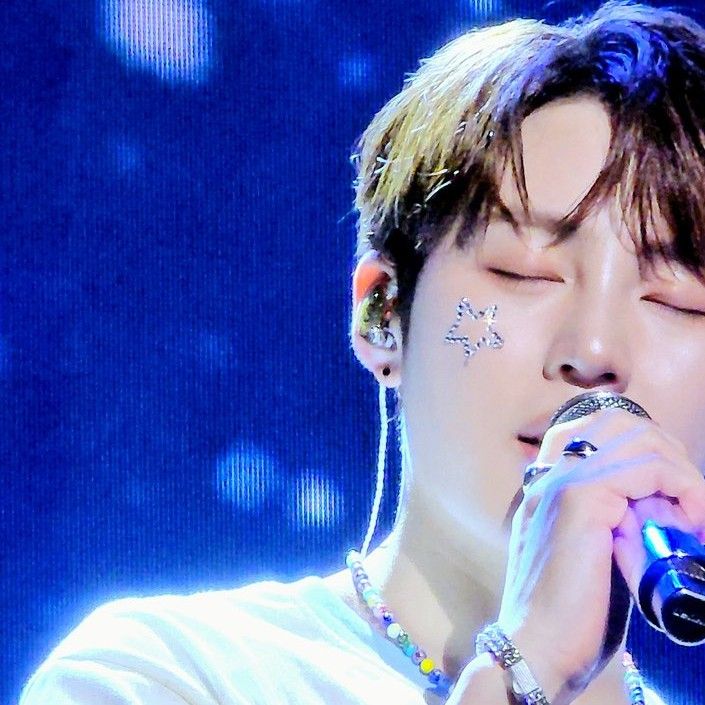 Foto terbaru Ha Sungwoon