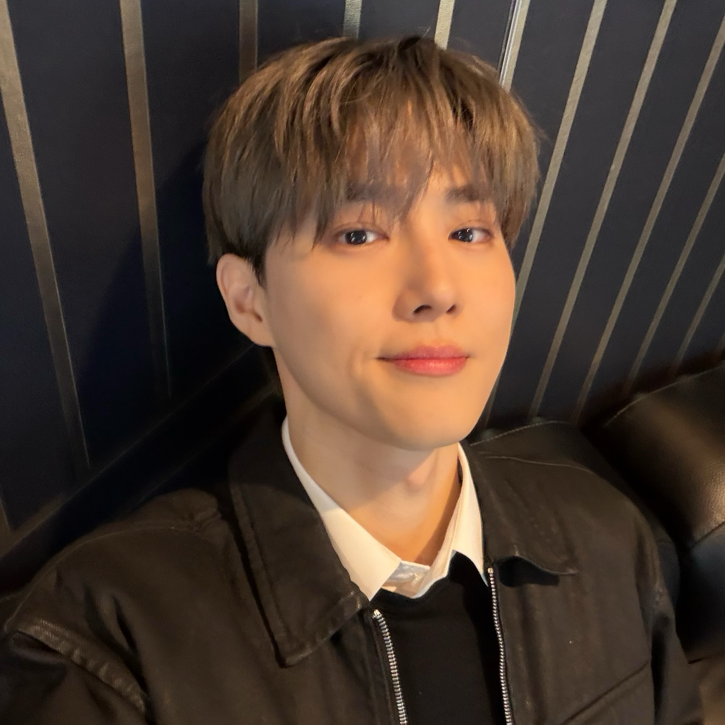 Suho (EXO)的最新活动照片