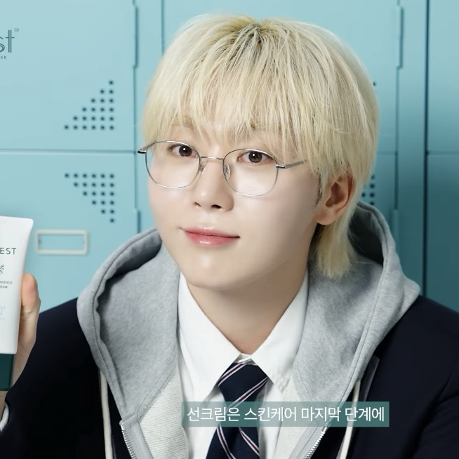 A moment captured by Seungkwan (SEVENTEEN)'s fan
