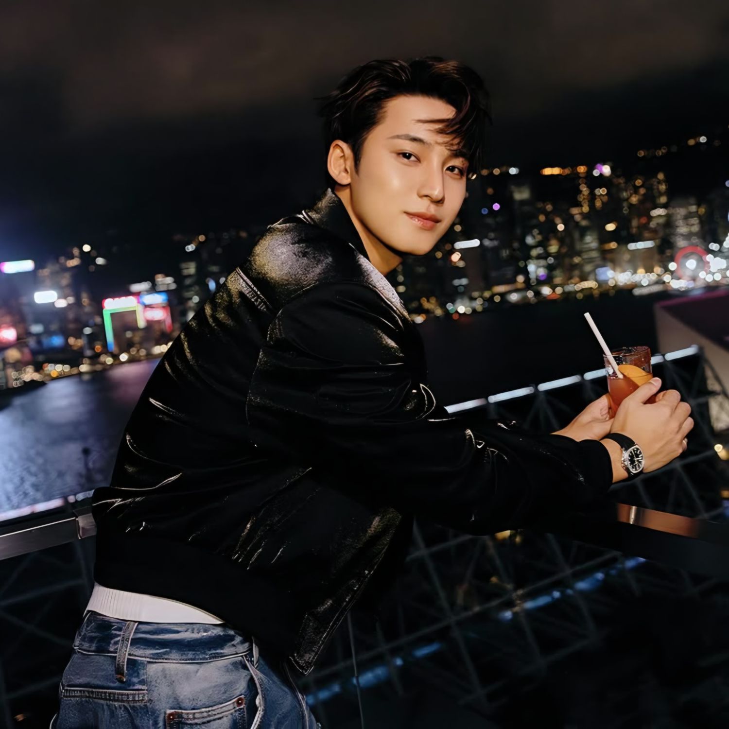 Behind-the-scenes cut of Mingyu (SEVENTEEN)