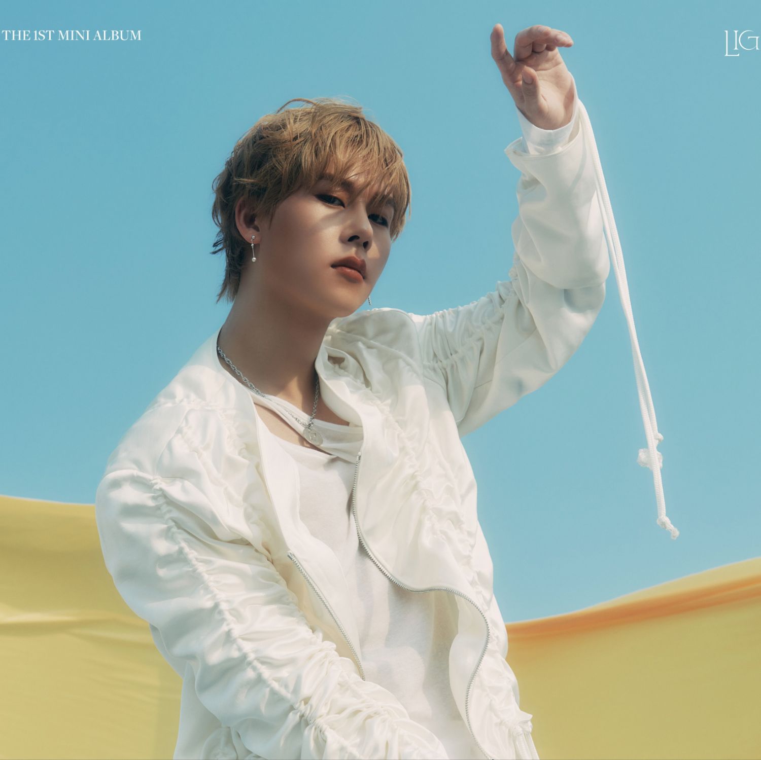 Behind-the-scenes cut of MONSTA X