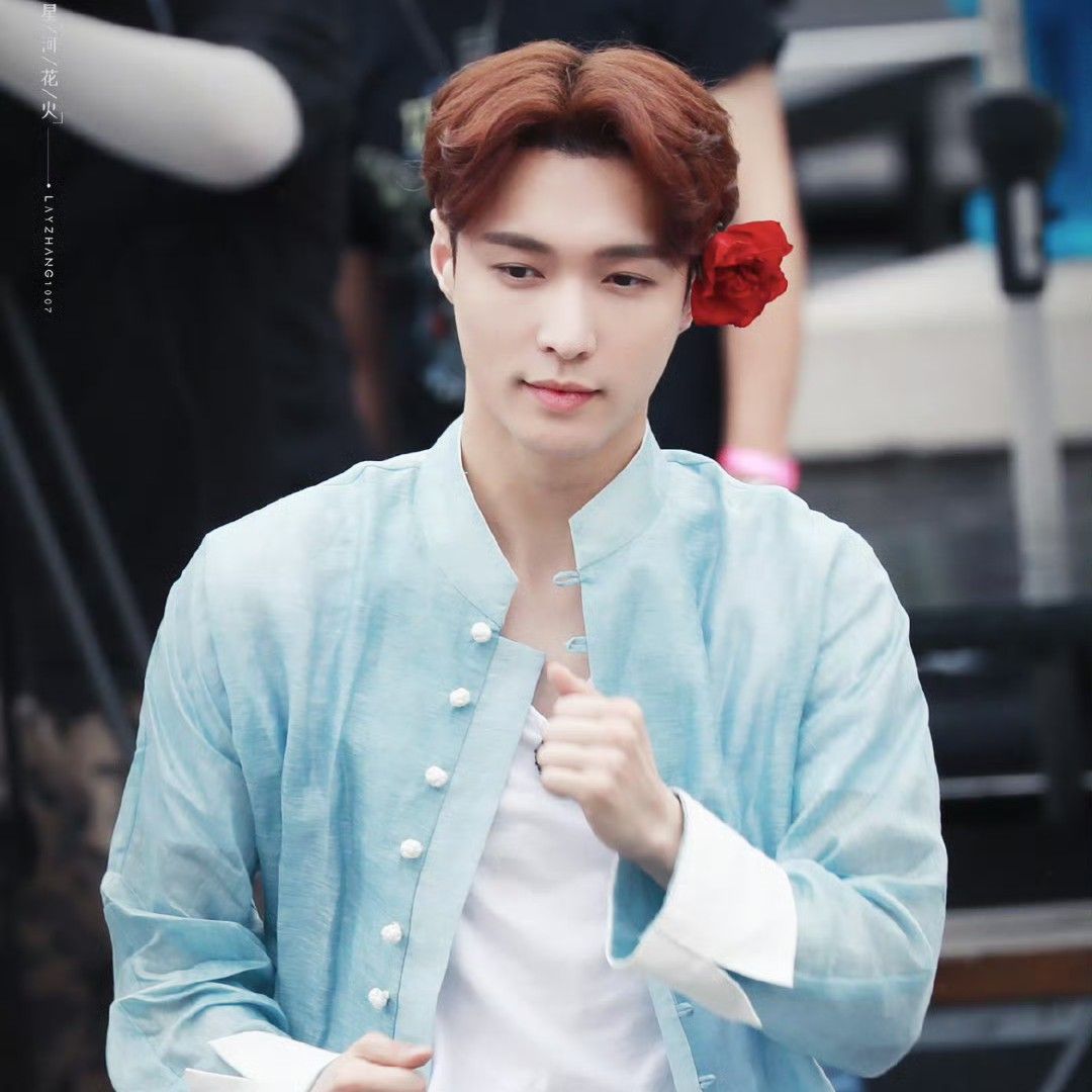 Lay (EXO)的最新活動照片